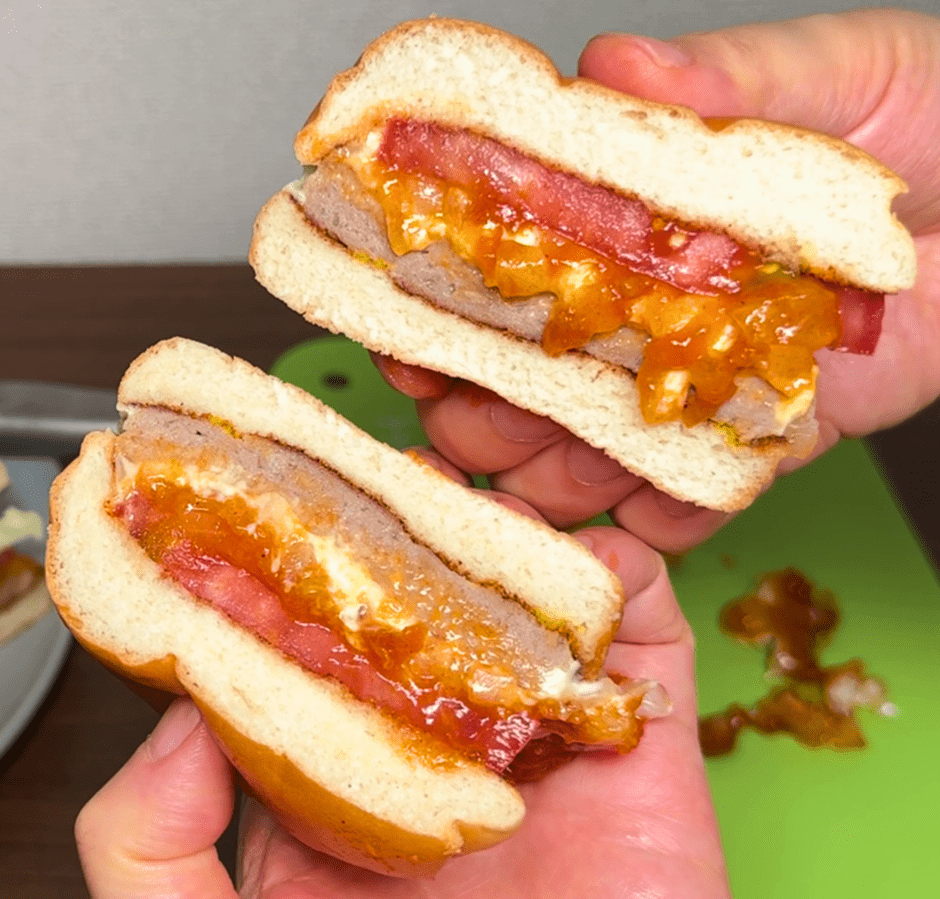 モスチーズバーガーの断面