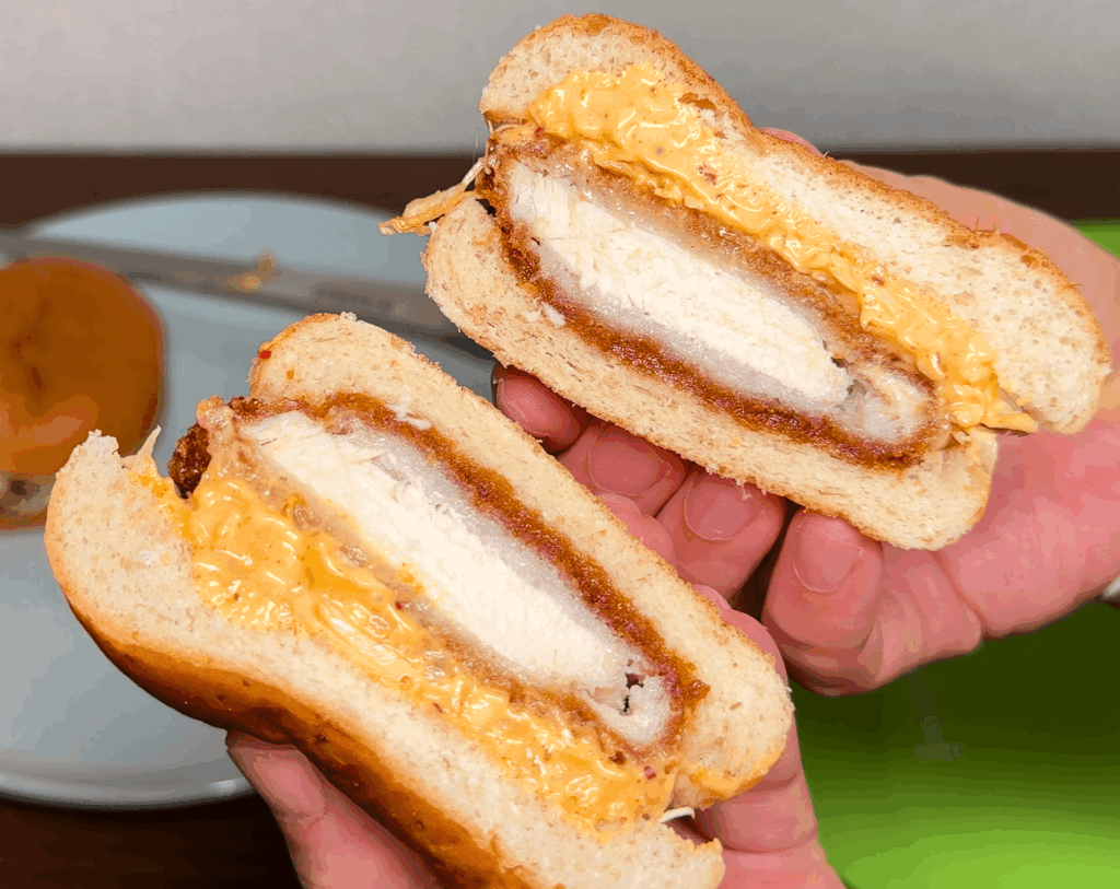 和風チキンカツバーガー本格ゆず七味の断面